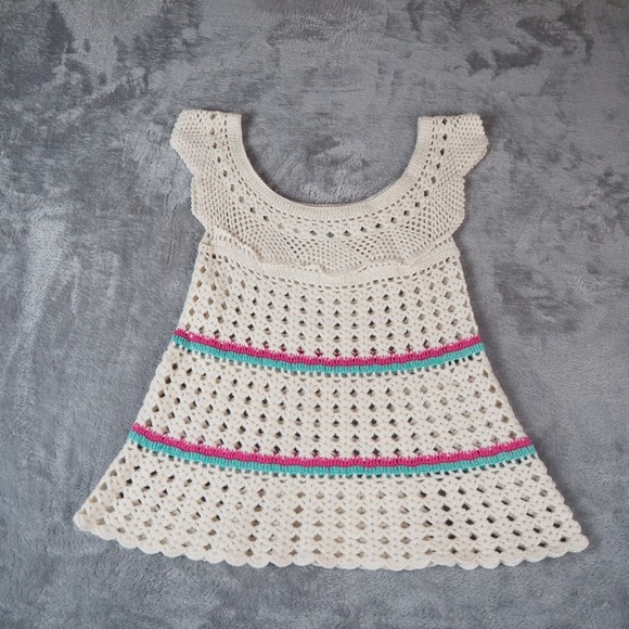 Young Essence Tops - Vintage Y2K Crochet Open Knit Tank Top Women's Small Wool Blend Tired Scalloped